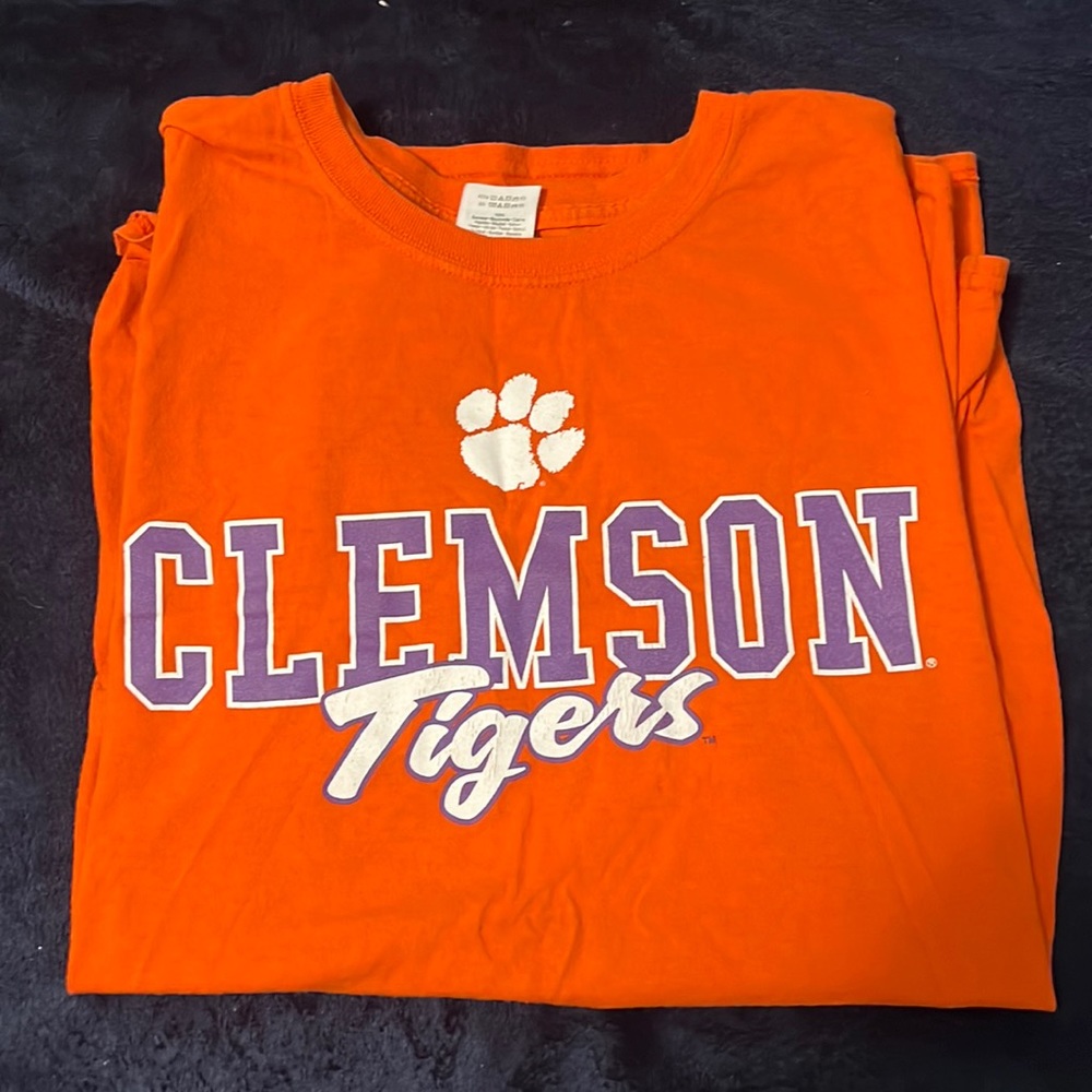 Sports Team Short-sleeve Shirt